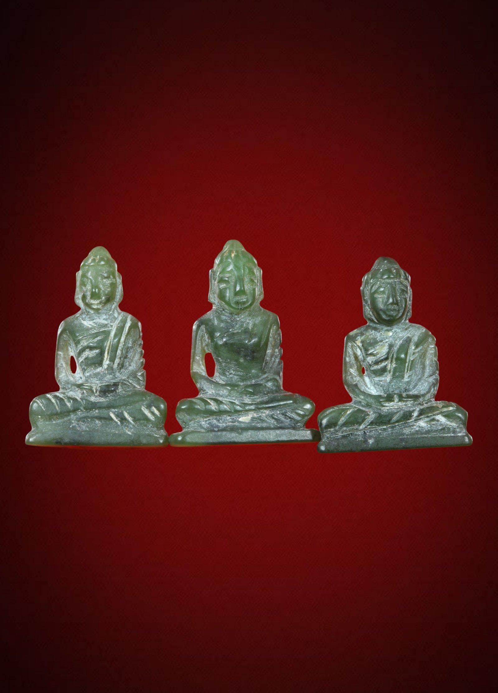 3 องค์พระหยกแกะ พิมพ์พระพุทธ หลวงพ่อวิริยังค์ สิรินฺธโร วัดธรรมมงคล กรุงเทพฯ ปี 2536