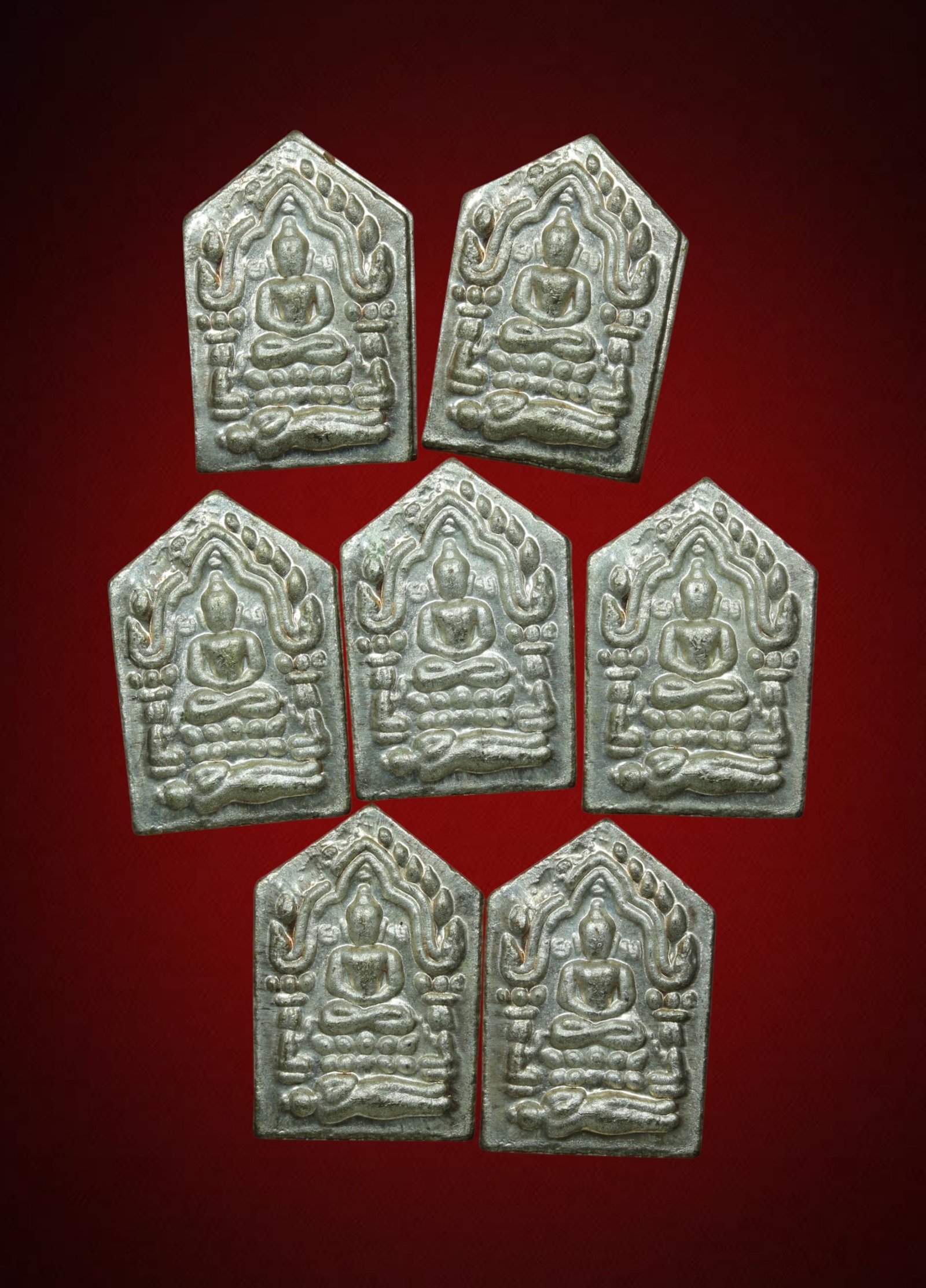 7 องค์ ขุนแผนน้อย เนื้อนวะโลหะพรายเงิน ของหลวงปู่เขียน ปุญญกาโม สำนักสงฆ์ป่าช้ายางขี้นก จังหวัดอุบลราชธานี เป็นวัตถุมงคลสร้างขึ้นในปี พ.ศ. 2559